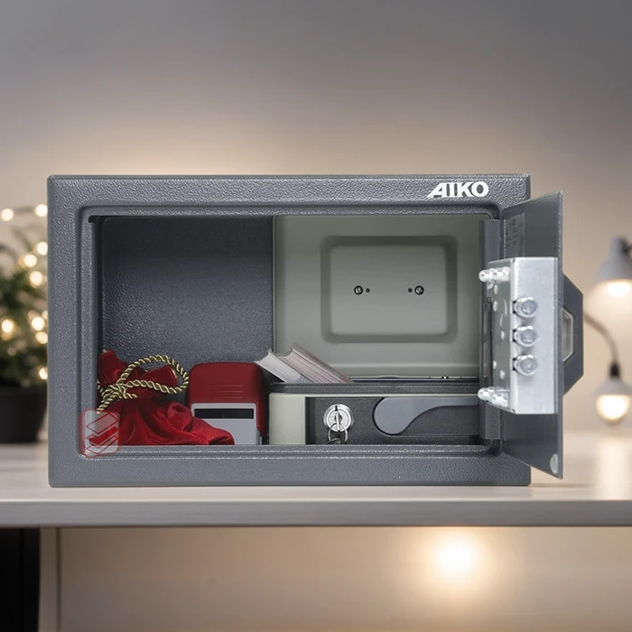 Мебельный сейф с кодовым замком AIKO T-200 EL интерьер фото Стеллаж Мастер Мебельный сейф с кодовым замком AIKO T-200 EL интерьер фото Стеллаж Мастер